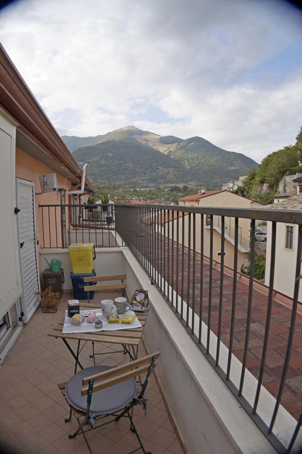 Casa Vacanze Donna Lucia Кастель-ди-Сангро Экстерьер фото