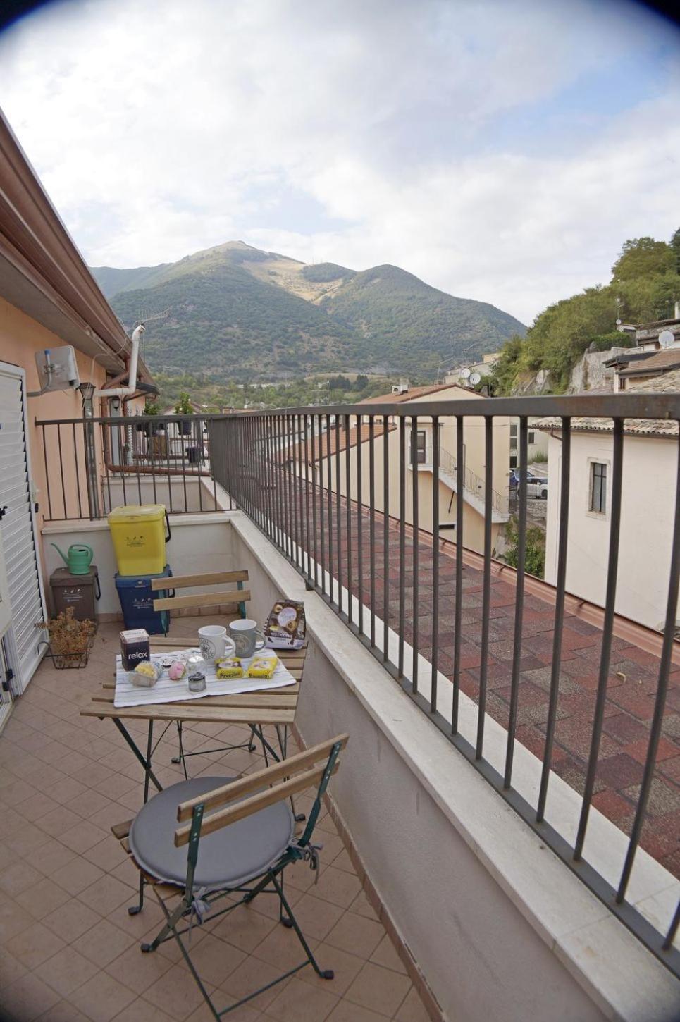 Casa Vacanze Donna Lucia Кастель-ди-Сангро Экстерьер фото