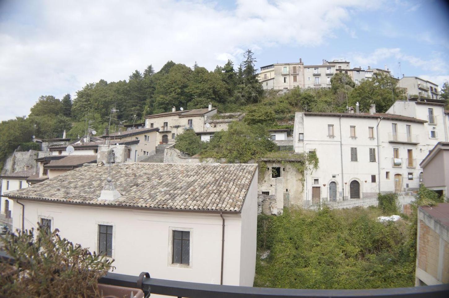 Casa Vacanze Donna Lucia Кастель-ди-Сангро Экстерьер фото